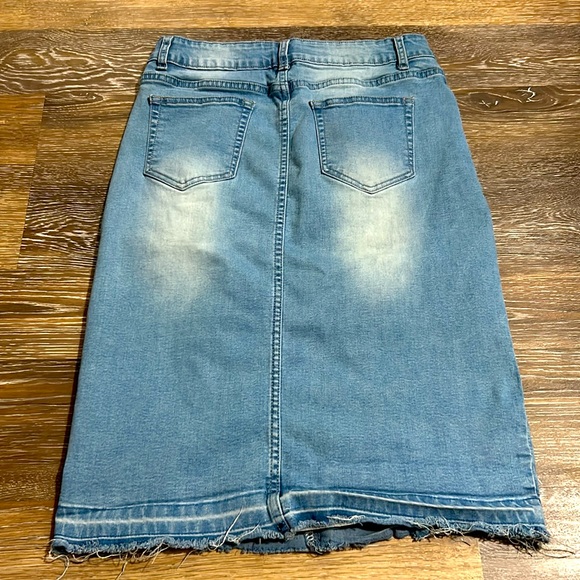 Jade McKenzie Size S skirt - Picture 2 of 2